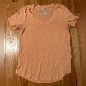 Athleta Womens Medium Essential V-Neck Tee Shirt Orange Short Sleeve